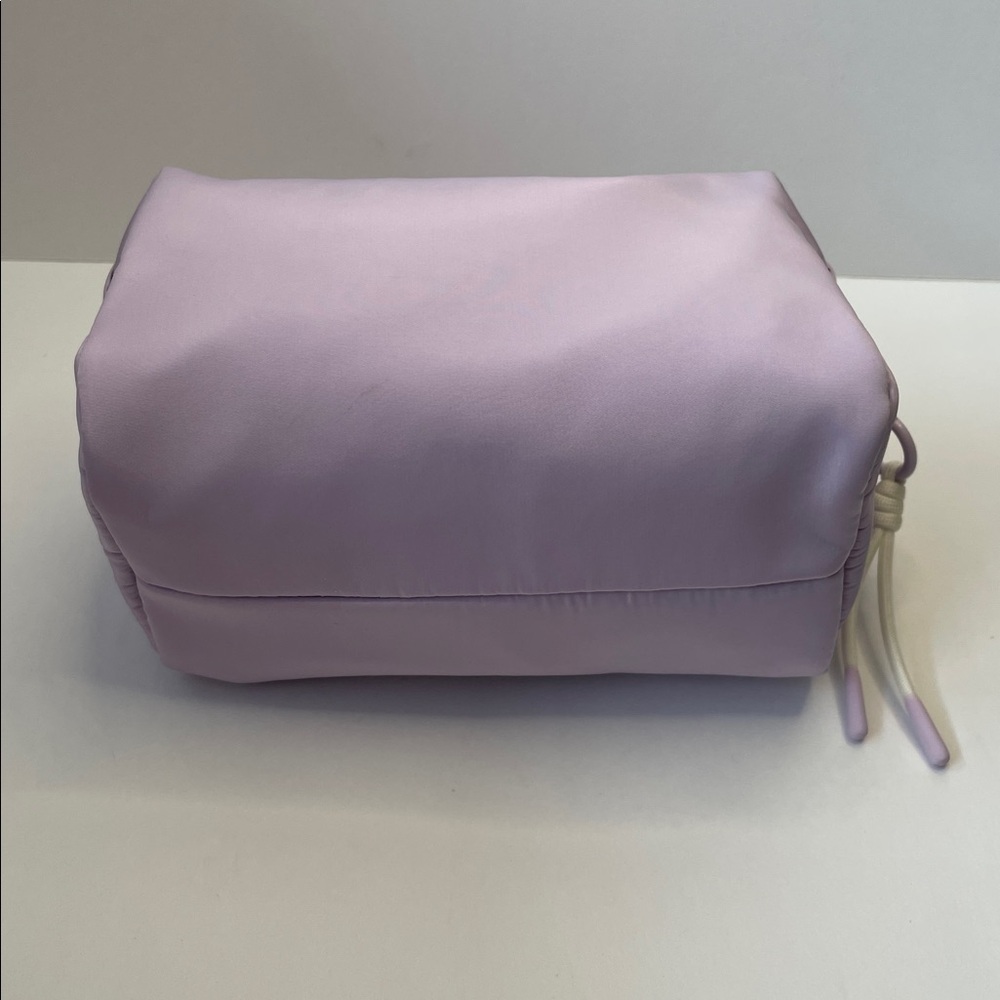 NWT ART CLASS Lavender Swan Cosmetic Pouch - Picture 5 of 5